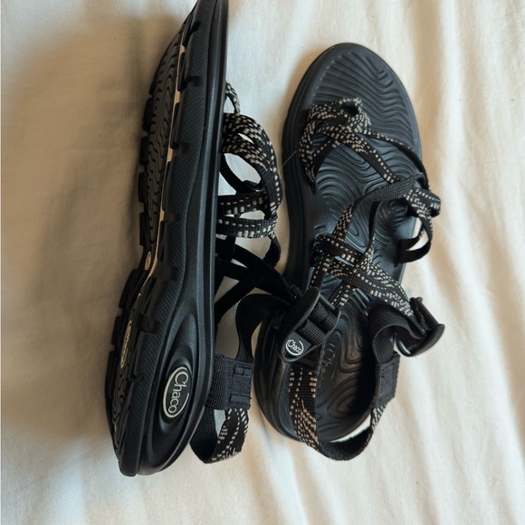 Women’s Chaco sandals, size 7 - Picture 3 of 3